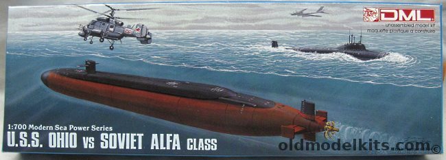 DML 1/700 USS Ohio / Soviet Alfa / Tu-95 Bear D / (2) Ka-25B Hormones, 7002 plastic model kit